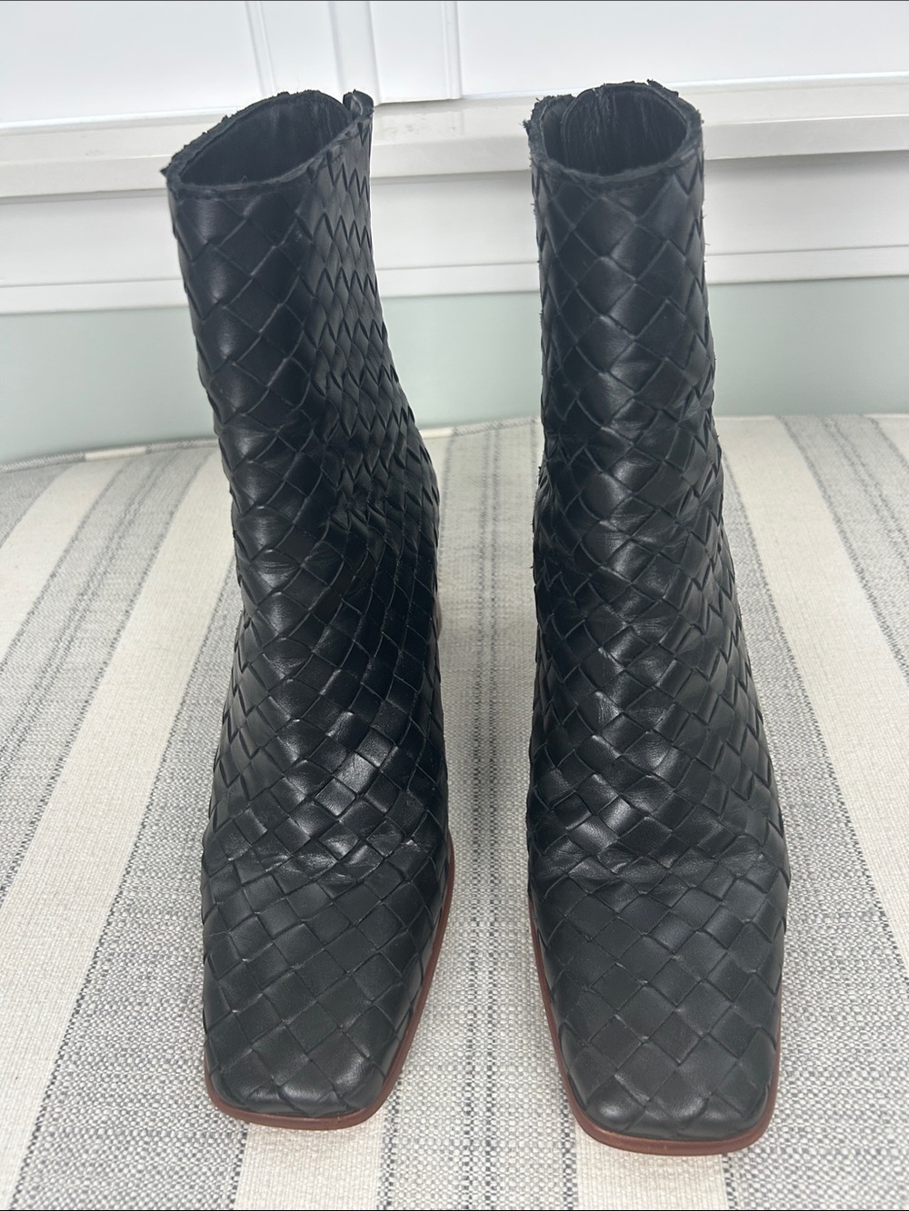 ALOHAS West Black Woven Leather Ankle Boots EU 39